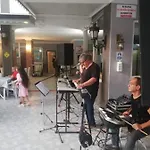 Santana 3*