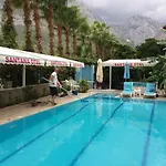 Santana Hotel 3*